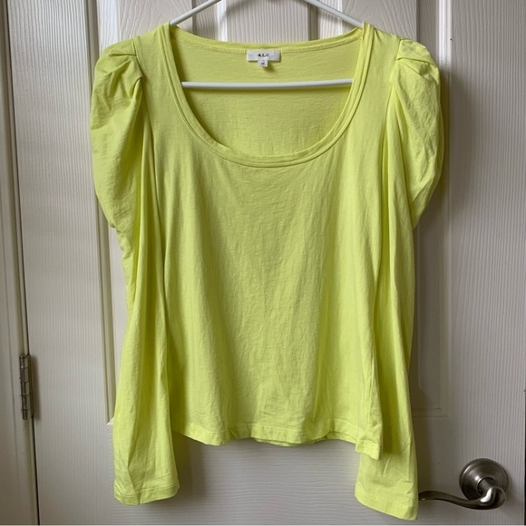 A.L.C. Women Scoop neck puff sleeve tee in neon bright yellow green XS - Picture 5 of 6